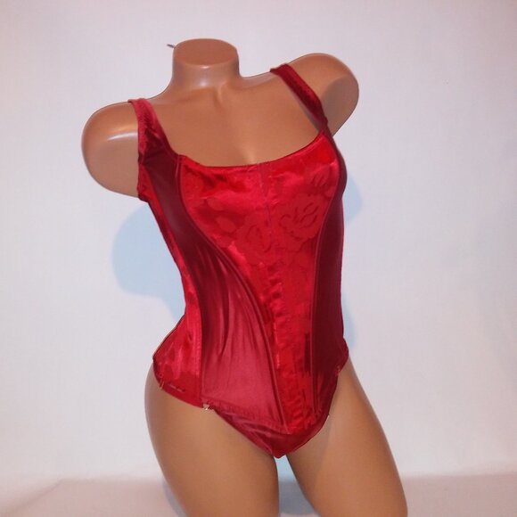 Victoria Secret Lingerie Corset & Panty Set Bustier Red Floral Boned V String